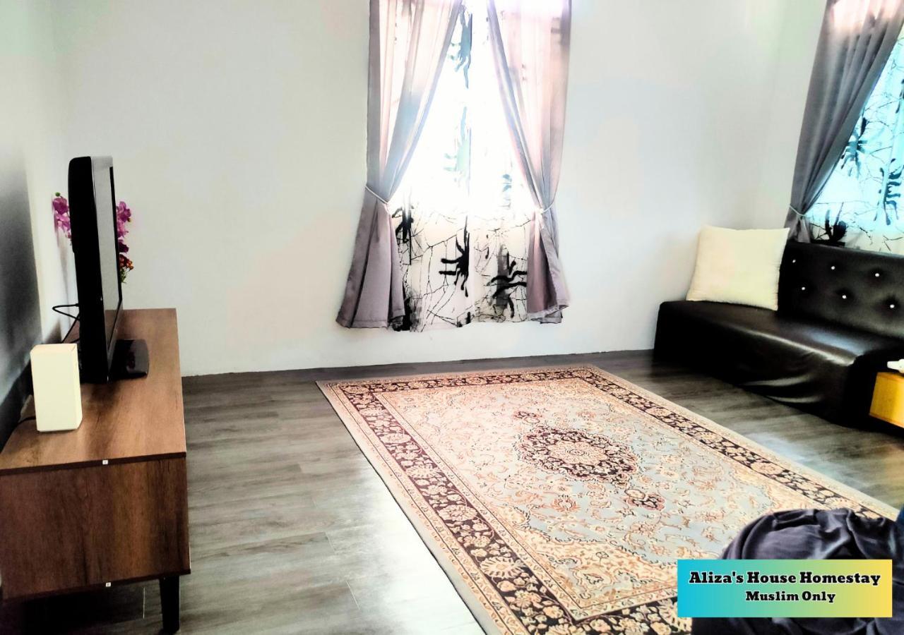 Aliza'S House Homestay Pd Mini Bungalow 포트딕슨 외부 사진